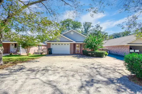 203 Elkahatchee St, Alexander City, AL 35010