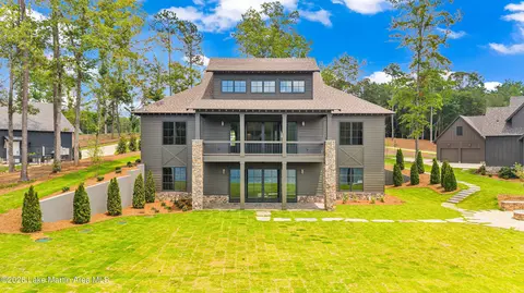 210 Waters Edge Dr, Dadeville, AL 36853
