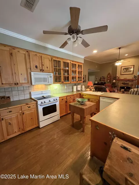 Kitchen - 1536 Hancel Rd, Equality, AL 36026 photo 1 of 3