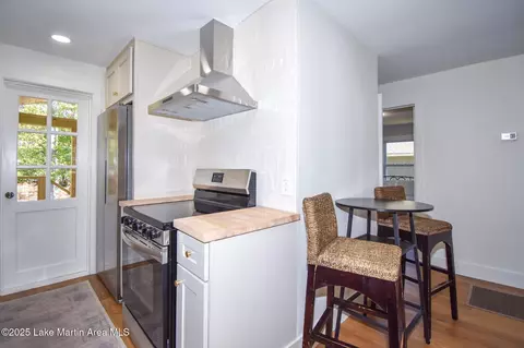 Kitchen - 157 Beach Dr, Eclectic, AL 36024 photo 2 of 5
