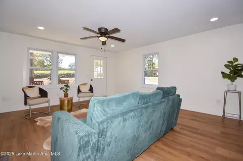 Living - 157 Beach Dr, Eclectic, AL 36024 photo 4 of 5
