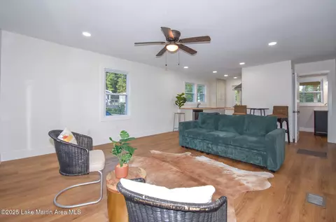 Living - 157 Beach Dr, Eclectic, AL 36024 photo 3 of 5