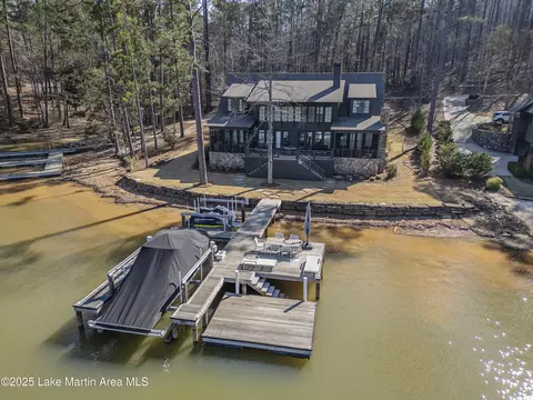 1108 Willow Glynn Pkwy, Alexander City, AL 35010