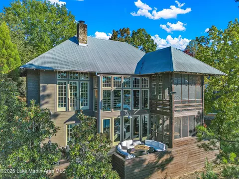 114 Old Tree Dr, Dadeville, AL 36853