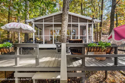 1060 Arrowhead Rd, Dadeville, AL 36853