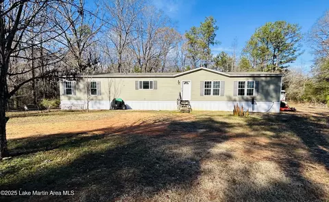 4480 Titus Rd, Titus, AL 36080