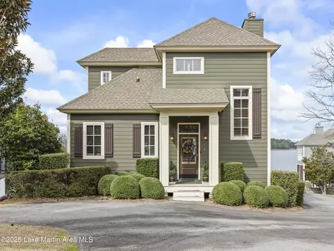 63 Point Cir, Dadeville, AL 36853