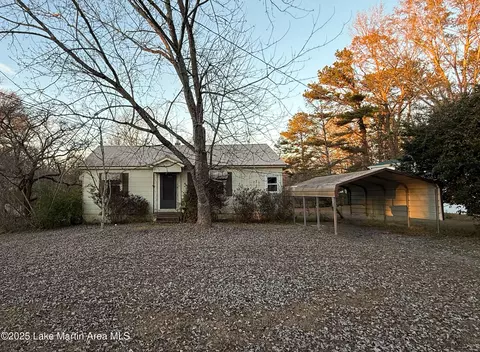 1705 Rebecca Ave, Alexander City, AL 35010