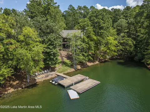 89 Cedar Rdg, Alexander City, AL 35010
