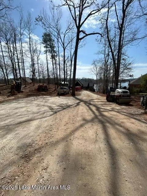 68 Cardinal Hts, Dadeville, AL 36853
