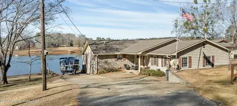 663 Winding Rd, Dadeville, AL 36853