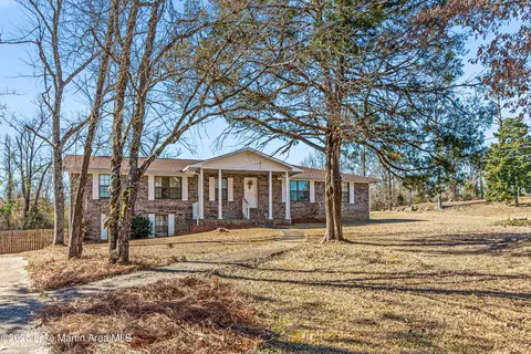 1114 Parrish St, Alexander City, AL 35010