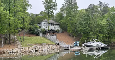 136 Long Branch Dr, Dadeville, AL 36853
