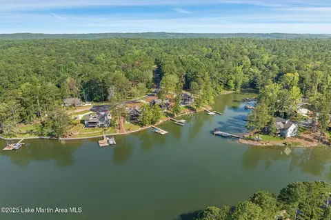 497 Transom Dr, Jacksons Gap, AL 36861 photo 2