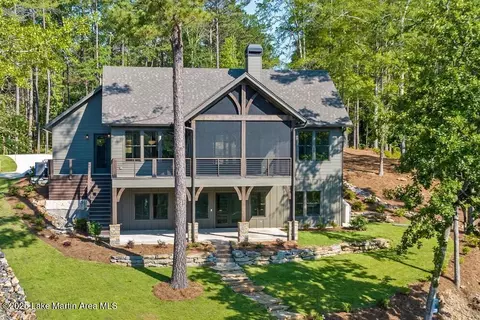 497 Transom Dr, Jacksons Gap, AL 36861