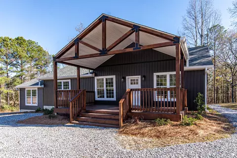 11056 Central Plank Rd, Eclectic, AL 36024