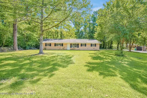 712 Whatley Dr, Tallassee, AL 36078