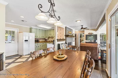 Dining - 392 Carnation Dr, Equality, AL 36026 photo 3 of 4