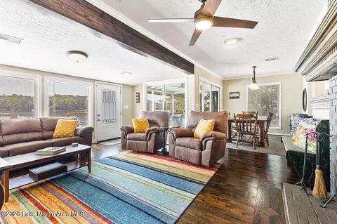 Living - 392 Carnation Dr, Equality, AL 36026 photo 2 of 5