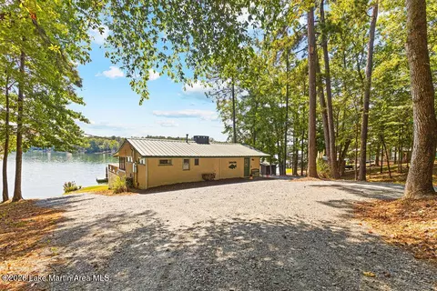 Exterior - 392 Carnation Dr, Equality, AL 36026 photo 4 of 11