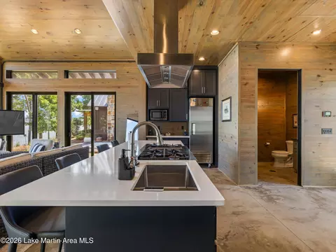 Kitchen - 152 Canoe Pt, Equality, AL 36026 photo 2 of 8