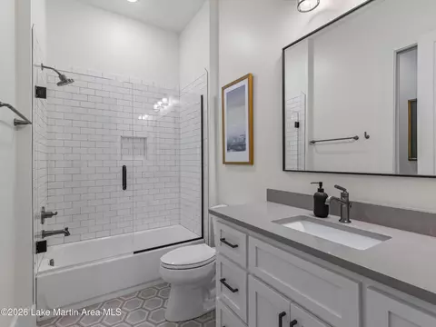 Bath - 152 Canoe Pt, Equality, AL 36026 photo 2 of 11
