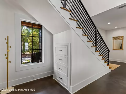 Entry Way - 152 Canoe Pt, Equality, AL 36026 photo 6 of 11