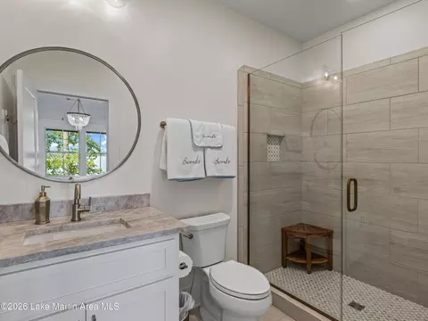 Bath - 152 Canoe Pt, Equality, AL 36026 photo 9 of 11
