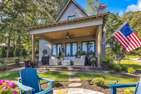 215 Landing Dr, Dadeville, AL 36853