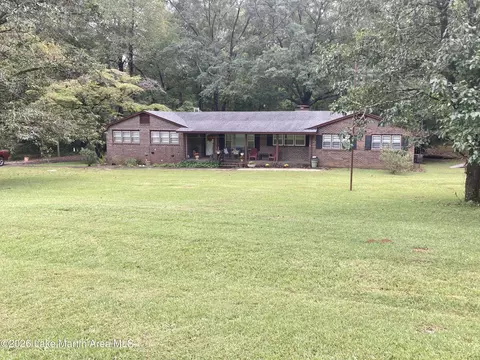 3954 Dadeville Rd, Alexander City, AL 35010