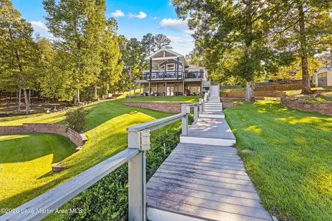 Exterior - 320 Tulip Dr, Equality, AL 36026 photo 3 of 13