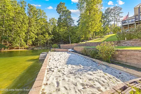 Exterior - 320 Tulip Dr, Equality, AL 36026 photo 6 of 13