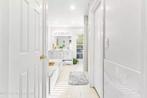 Entry Way - 320 Tulip Dr, Equality, AL 36026 photo 1 of 1