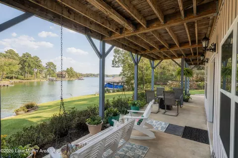 Exterior - 847 Smith Mountain Dr, Jacksons Gap, AL 36861 photo 3 of 11