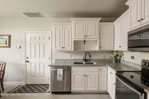 Kitchen - 847 Smith Mountain Dr, Jacksons Gap, AL 36861 photo 3 of 5