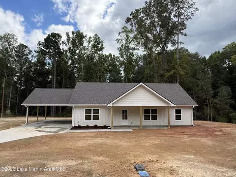 1946 Reeves Rd, Alexander City, AL 35010