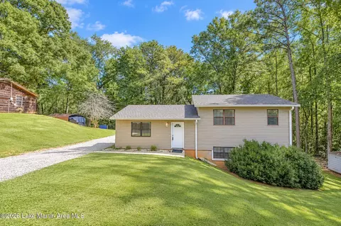 67 Jackson Trace Rd, Alexander City, AL 35010