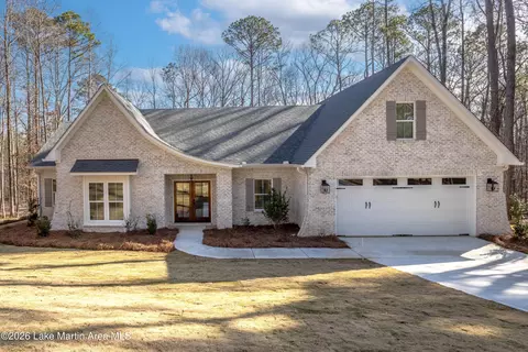 108 Windwood Dr, Dadeville, AL 36853