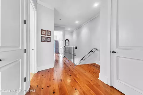 Entry Way - 1529 Point Windy Dr # E, Jacksons Gap, AL 36861 photo 1 of 3