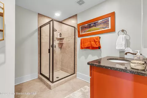 Bath - 1529 Point Windy Dr # E, Jacksons Gap, AL 36861 photo 4 of 7