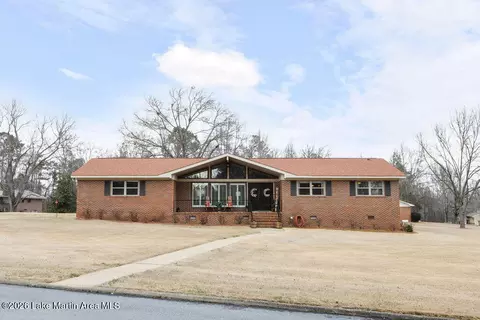 1265 Parrish Pkwy, Alexander City, AL 35010