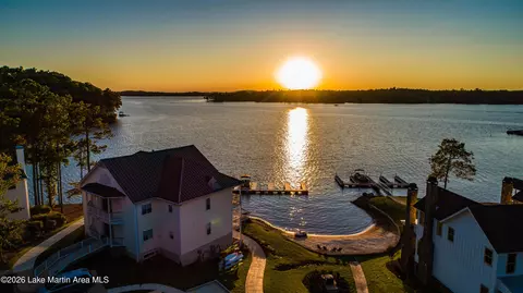 209 Sunset Point Dr, Dadeville, AL 36853