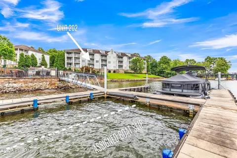 250 Crowne Pointe Rd UNIT 202, Dadeville, AL 36853