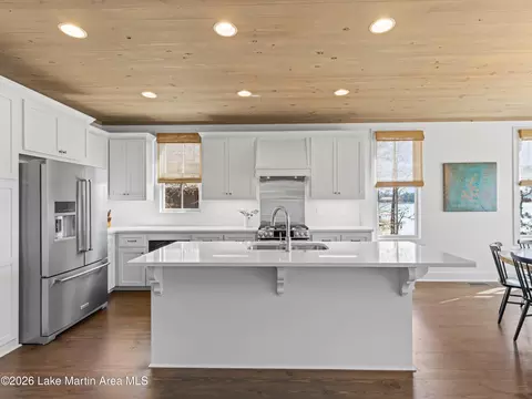 Kitchen - 122 Canoe Pt, Equality, AL 36026 photo 3 of 6