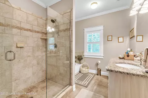 Bath - 141 2nd St, Eclectic, AL 36024 photo 4 of 9