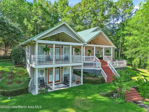 141 2nd St, Eclectic, AL 36024