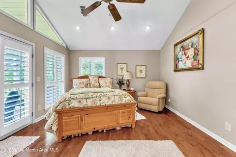 Bedroom - 141 2nd St, Eclectic, AL 36024 photo 2 of 13