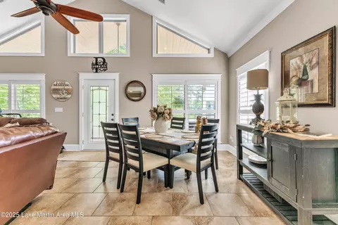 Dining - 141 2nd St, Eclectic, AL 36024 photo 1 of 2
