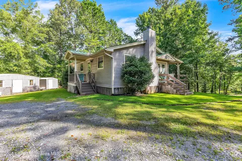Exterior - 141 2nd St, Eclectic, AL 36024 photo 17 of 23