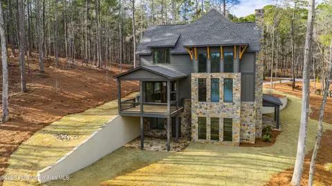 1358 Bywater Rd, Alexander City, AL 35010